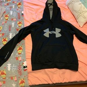 Under Armour Sweatshirt